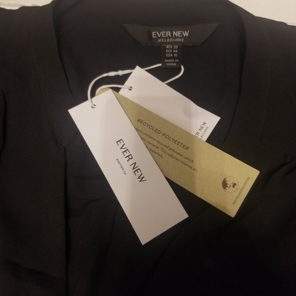 Ever New Pleated Black/Beige V-neckline with an Asymmetrical Hemline Dress s16 - Picture 4 of 12